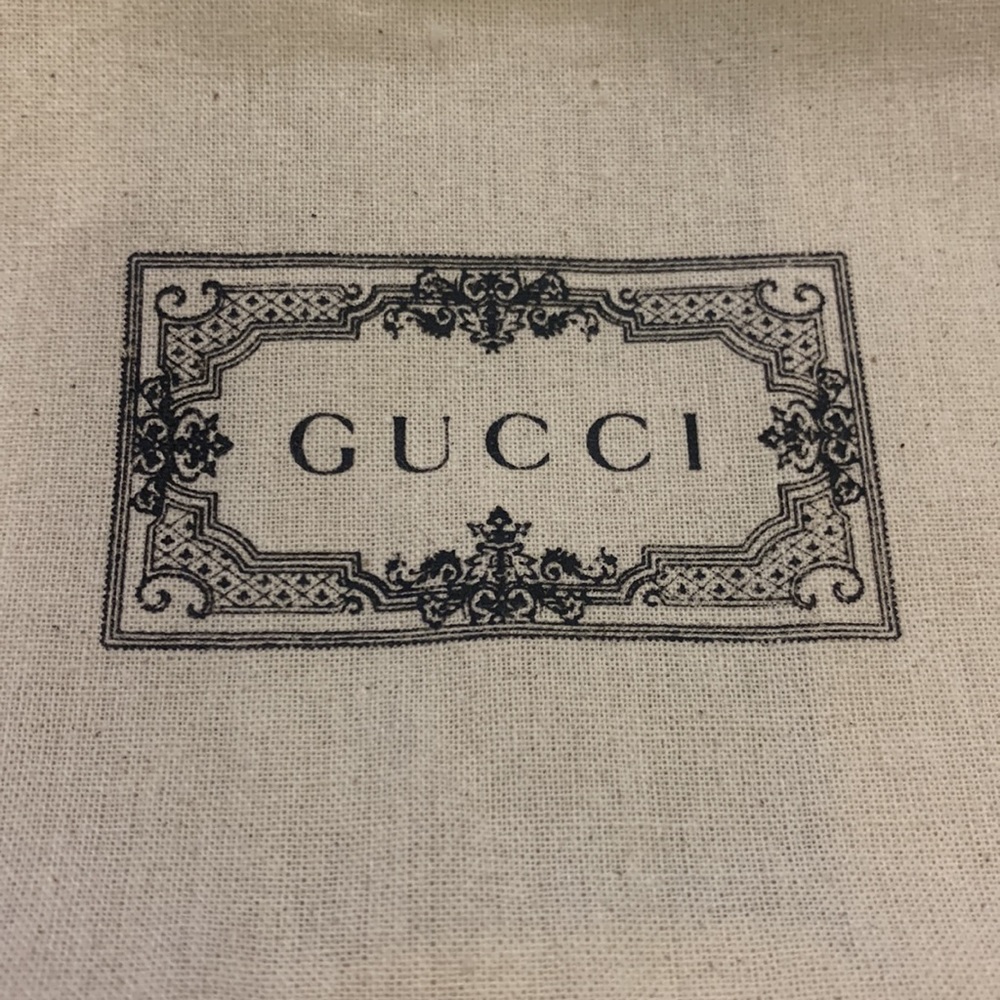 Small Gucci Bag - Picture 2 of 8